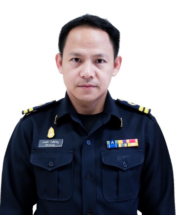 นายมนตรี  โพธิ์หิรัญ